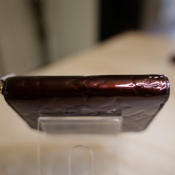 Louis Vuitton 2011 Vernis Amarante Patent Leather Zippy Compact Wallet - Picture 3 of 14